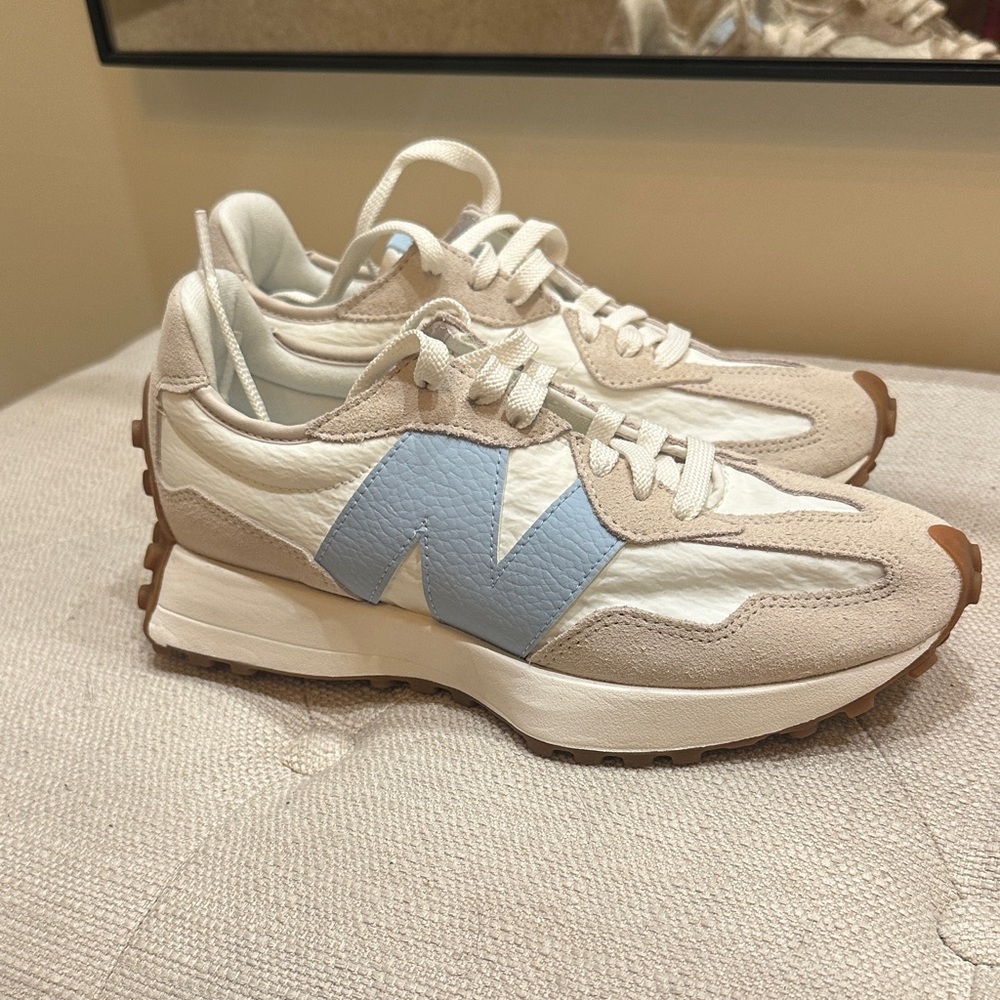 New Balance Beige Cream Sneakers with Light Blue Logo